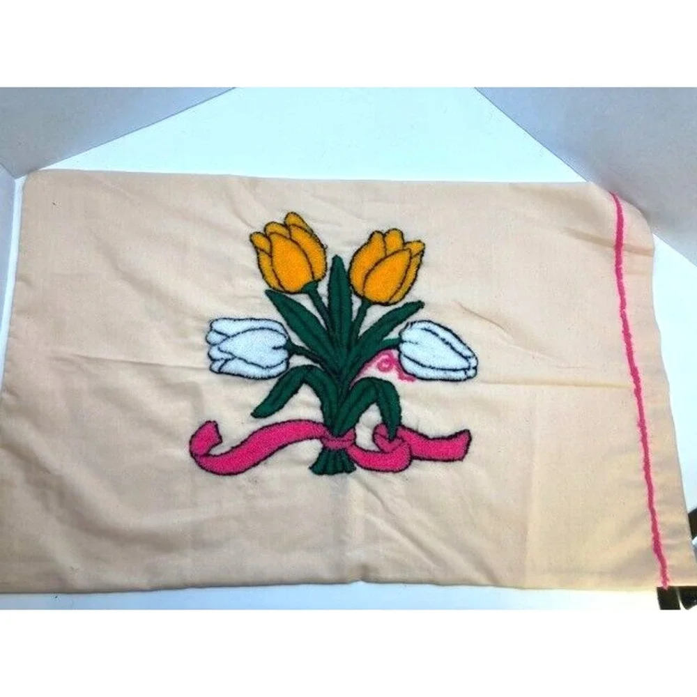 2 Vtg Handmade Pillow Cases‎ Yellow & White Tulips & Pink Bow Loop Puch Stitch